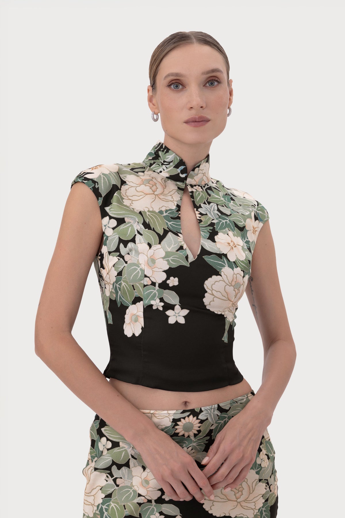 Dara Top